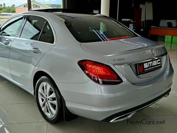 Mercedes-Benz C180 AT