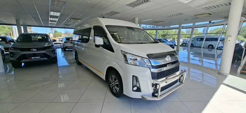 2022 Toyota Quantum 2.8 GD-6 GL 14-Seater – photo 2
