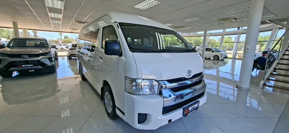 2024 Toyota Quantum 2.5 D-4D 14-Seater – photo 2